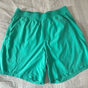 Men’s lulu shorts